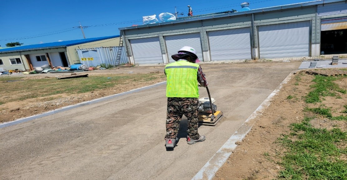 인조화강블록 포장 2(모래 다짐)